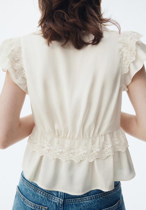 H&M - Flounce-trimmed satin blouse - cream