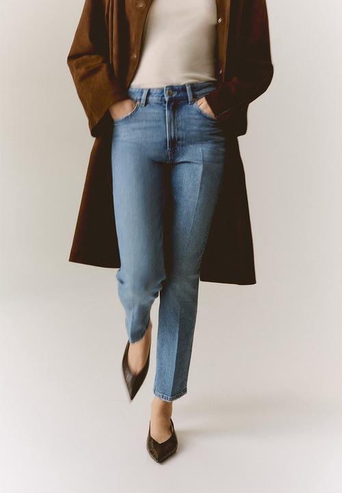 H&M - Slim straight high ankle jeans - light denim blue