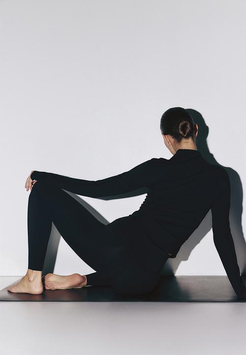H&M - Sculptmove? sports jacket - black