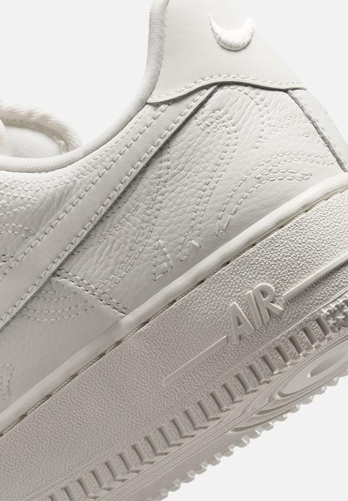 Nike - W Air Force 1 '07 Se Prem+ - Beige