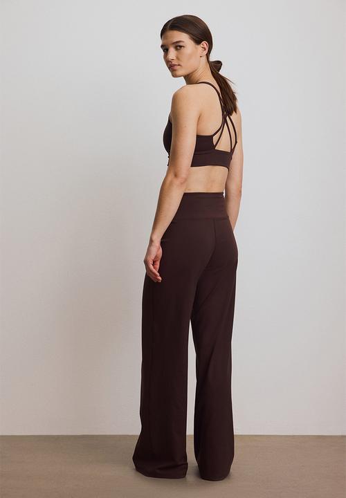 H&M - Wide sports leggings with softmove - warm brown