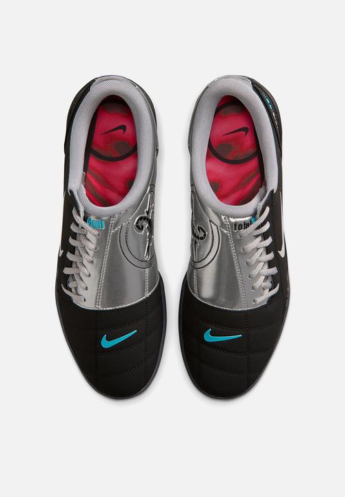 Nike - Total 90 Treble