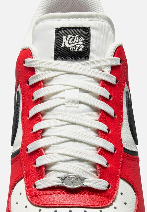 Nike - AIR FORCE 1 '07 LV8 SPORT