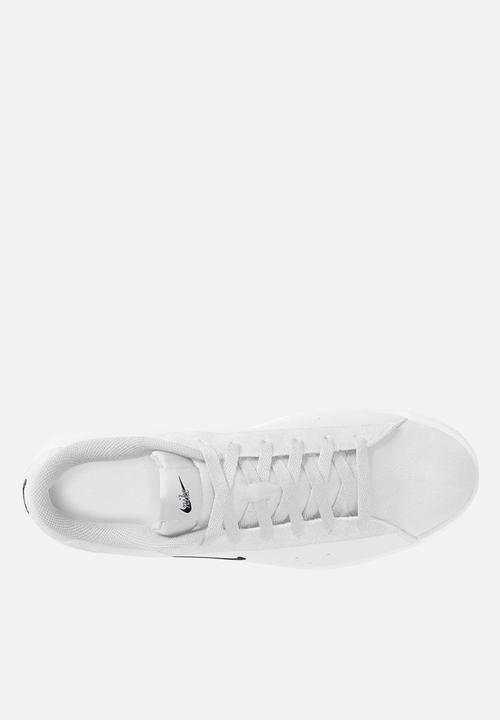 Nike - Nike Blacktop