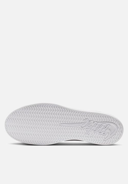 Nike - Nike Blacktop