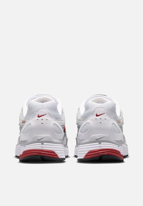 Nike - Nike P-6000