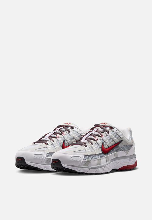 Nike - Nike P-6000