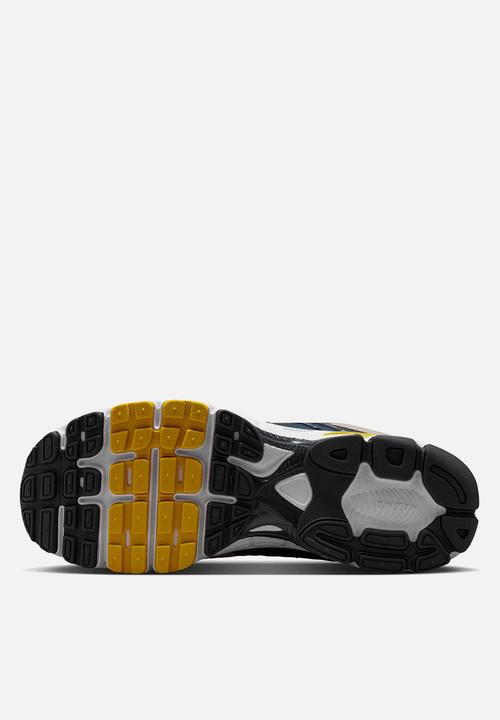 Nike - NIKE AIR MAX MOTO 2K 2TONE