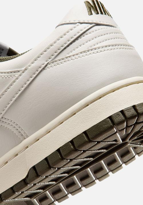 Nike - Nike Dunk Low Retro