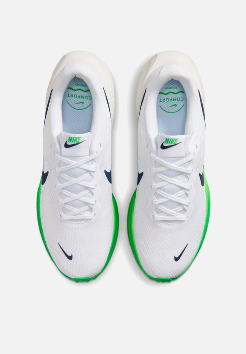 Nike - Nike Revolution 8