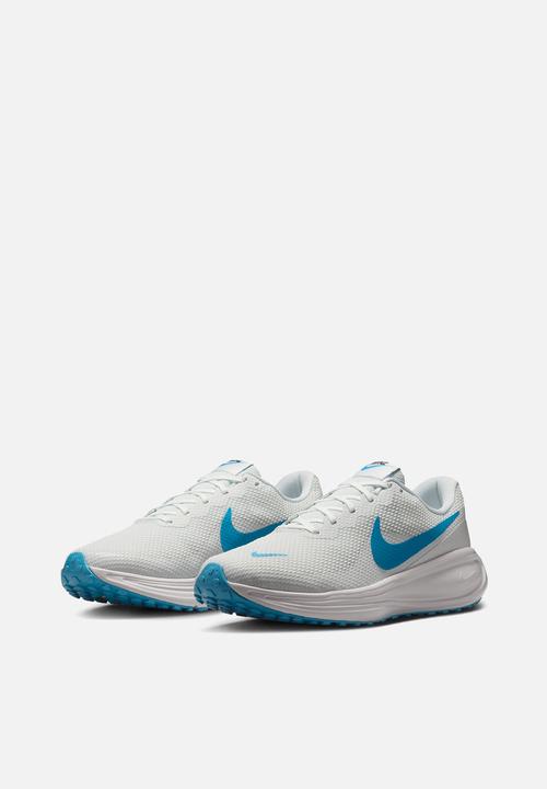 Nike - Nike Revolution 8