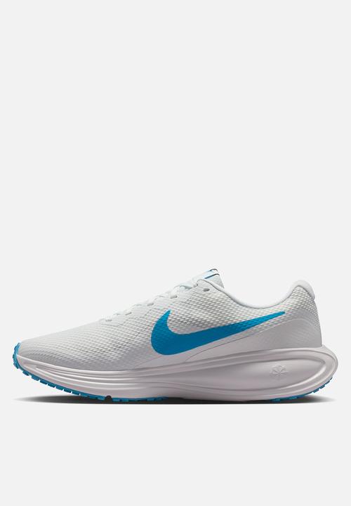 Nike - Nike Revolution 8