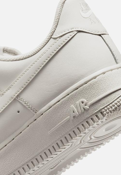 Nike - Nike Air Force 1 '07