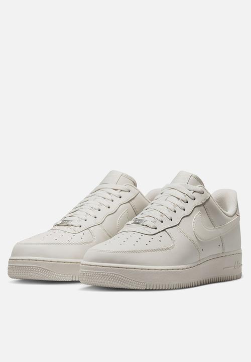 Nike - Nike Air Force 1 '07