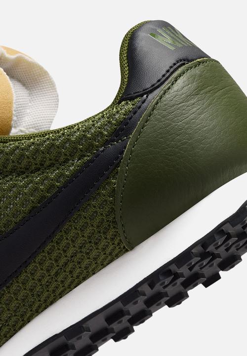 Nike - WAFFLE RACER SE