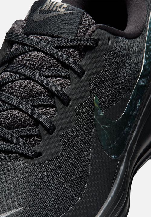 Nike - Nike Revolution 8