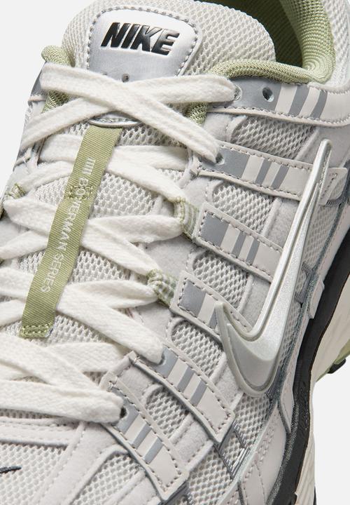 Nike - NIKE P-6000