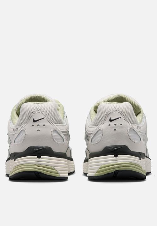 Nike - NIKE P-6000