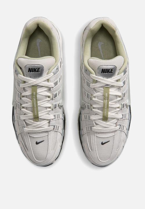 Nike - NIKE P-6000