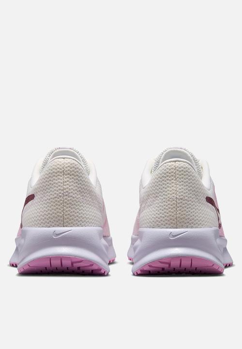 Nike - Nike Run Defy