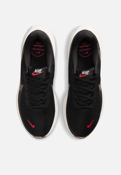 Nike - Nike Revolution 8