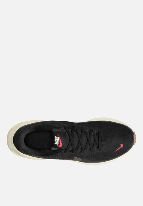 Nike - Nike Revolution 8