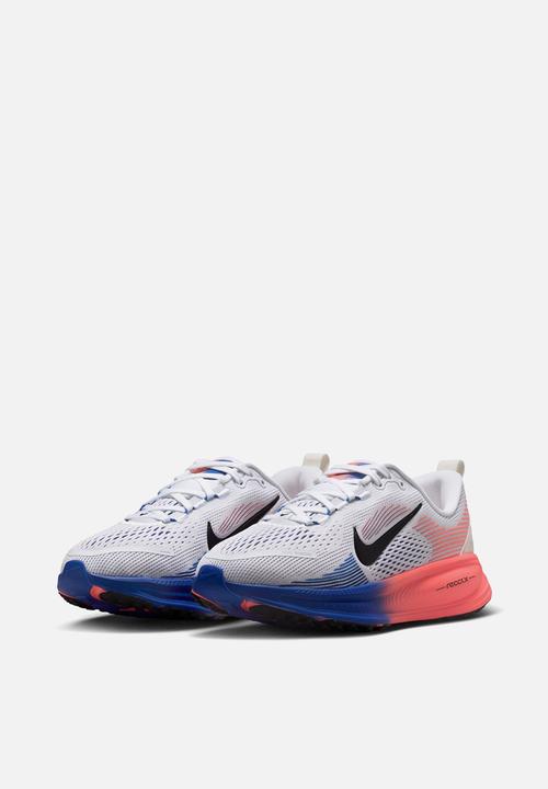 Nike - Nike Vomero 18 Grade School