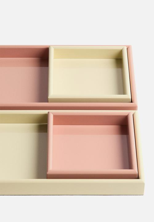 Square tray - pink
