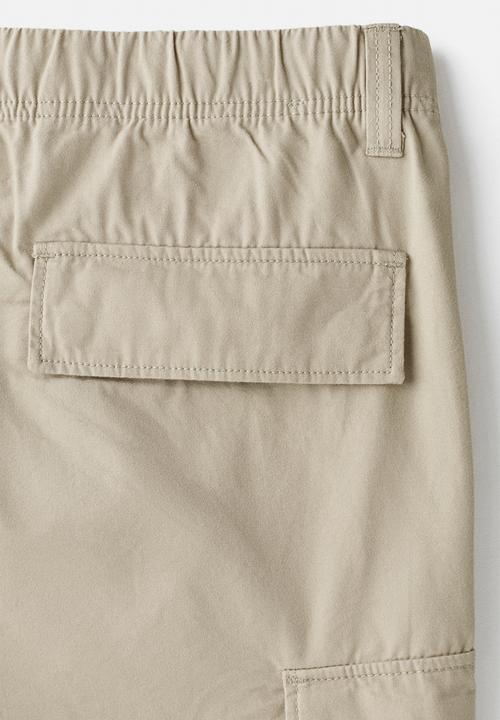 H&M - Relaxed fit cotton cargo trousers - light beige