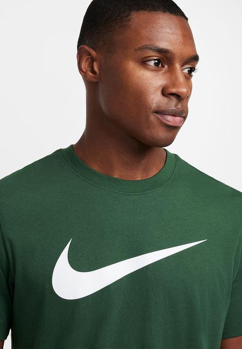 Nike -  NSW Swoosh T-Shirt  - Fir Green