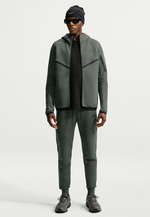Nike - Tech Fleece Jogger - Camo Green/Black