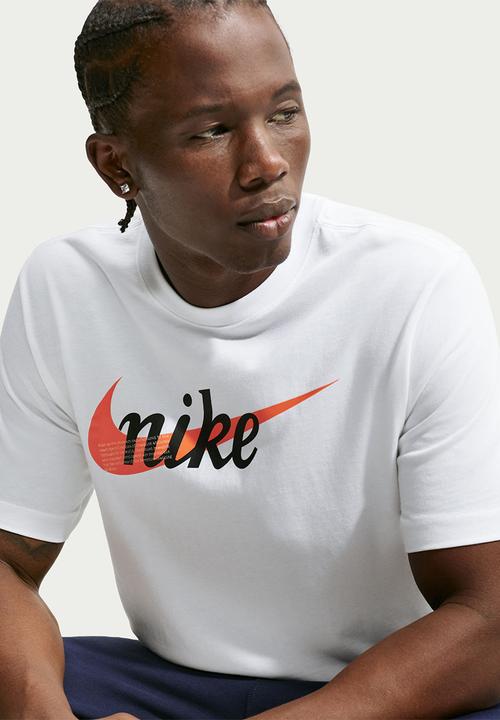 Nike - Club Connected Brand Std Tee - White