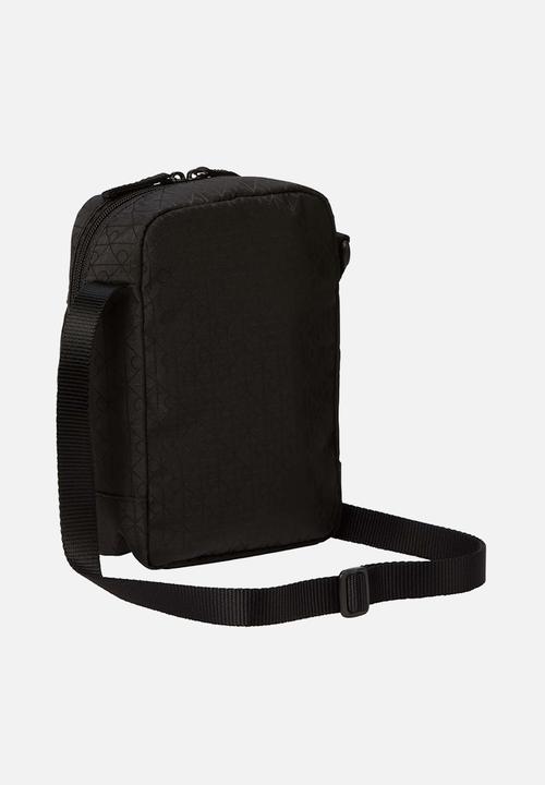 Calvin Klein - Utility Emblem Reporter - Black