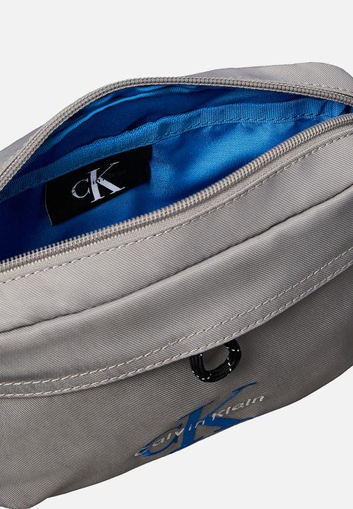 Calvin Klein - Bold Camera Bag - Grey