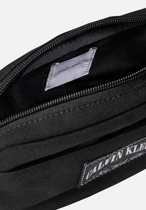 Calvin Klein - Graphic Capsule Camera Bag - Black