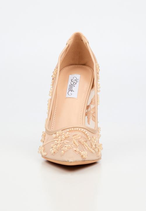 Miss Black - Lola 71 court - neutral
