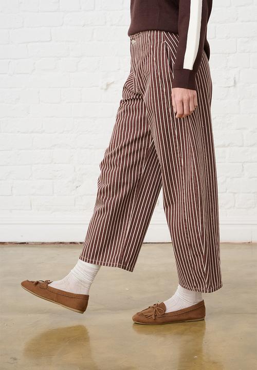 Me&B - Contour Waist Barrel Leg Jeans - Choc Stripe