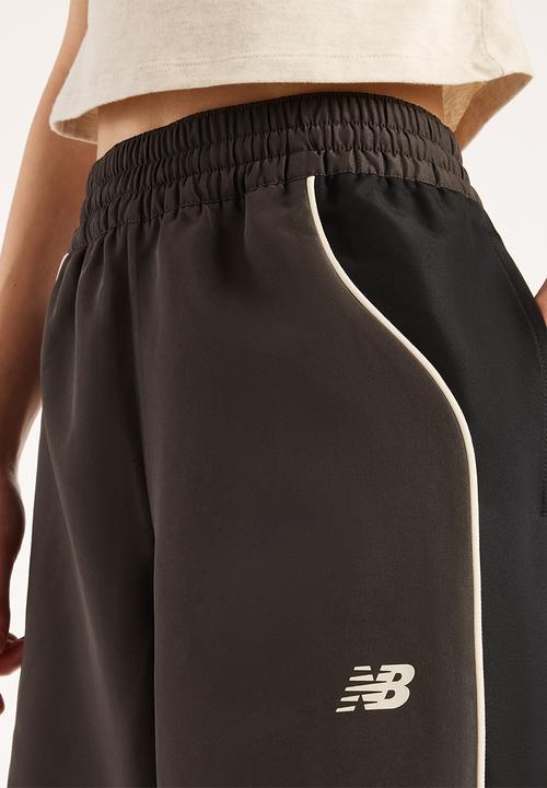 New Balance  - New Balance Trackside Pant - Black Cement