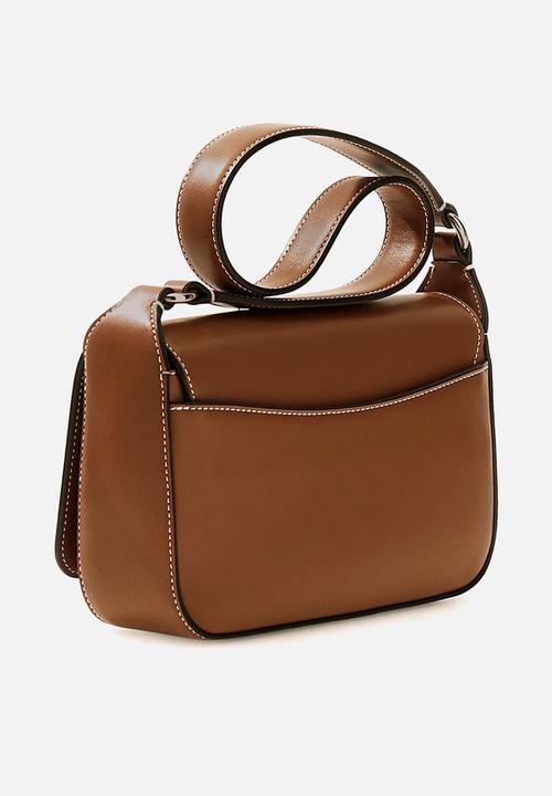 GUESS - Ruby Flap Shoulder Bag- Caramel