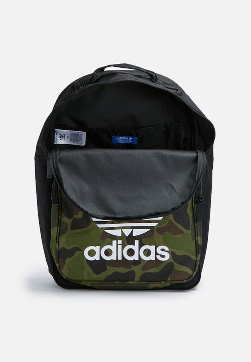 adidas Originals - Classic camo