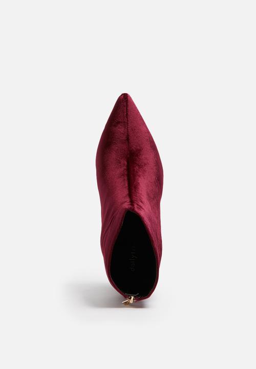 dailyfriday - Velvet boot