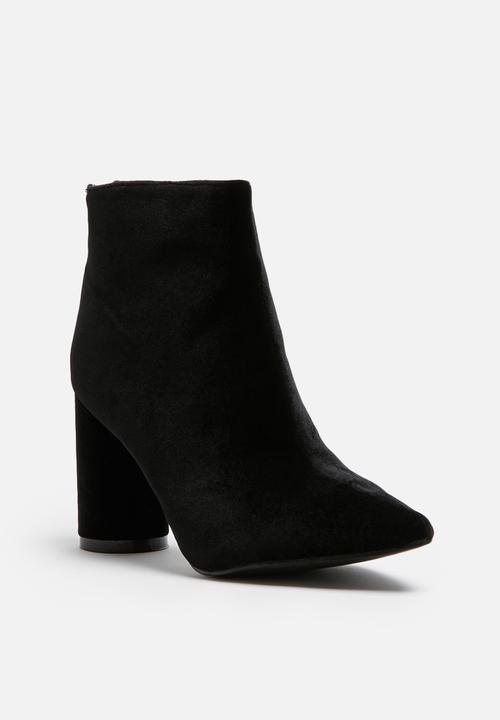 dailyfriday - Velvet boot