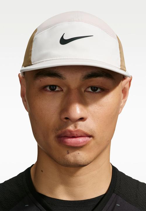 Nike - Nike Flydri-Fit Unstructured Swoosh Cap - Lt Orewood Brn/Anthracite/Black