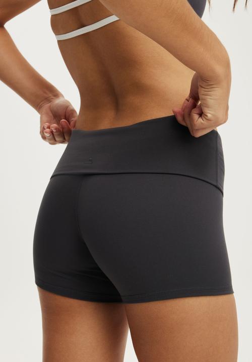 Cotton On - Ultra Soft Roll Over Shortie Short - Graphite