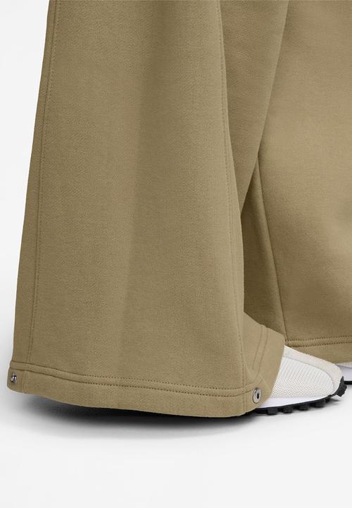 Nike - Women'S Mid-Rise Pleated Pants - Parachute Beige/Sail