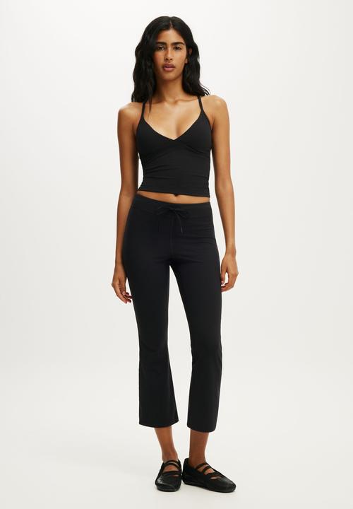 Cotton On - Ultra Soft Tie Front Cropped Kick Flare - Black