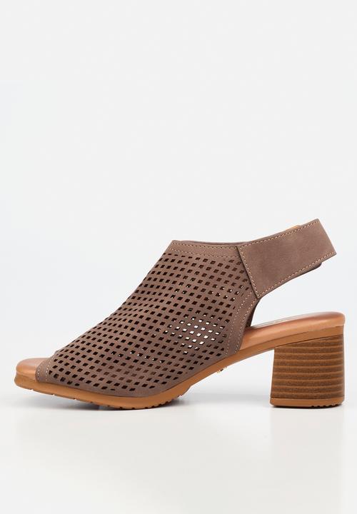 Butterfly Feet - Indra 1 peep toe heel - chocolate