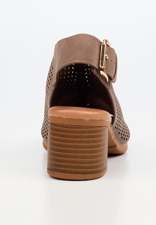 Butterfly Feet - Indra 1 peep toe heel - chocolate