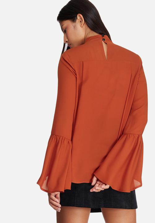 dailyfriday - Bell sleeve keyhole blouse