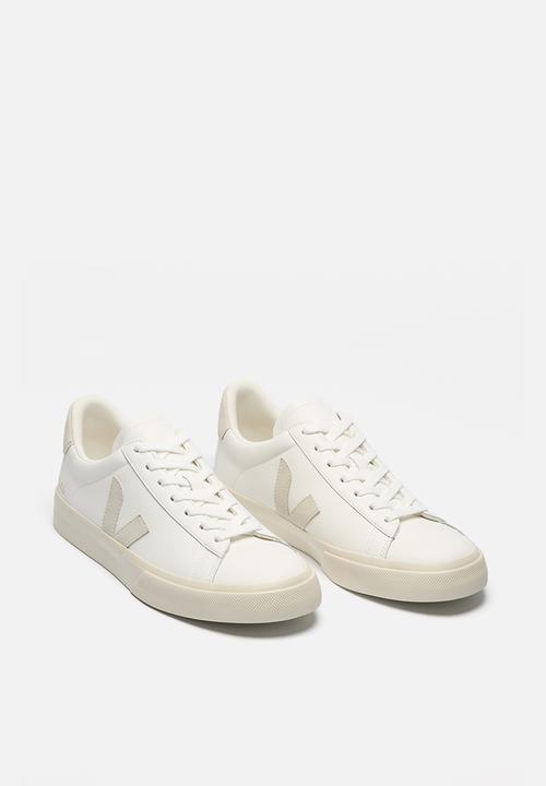 VEJA - Campo- Extra White Natural Suede